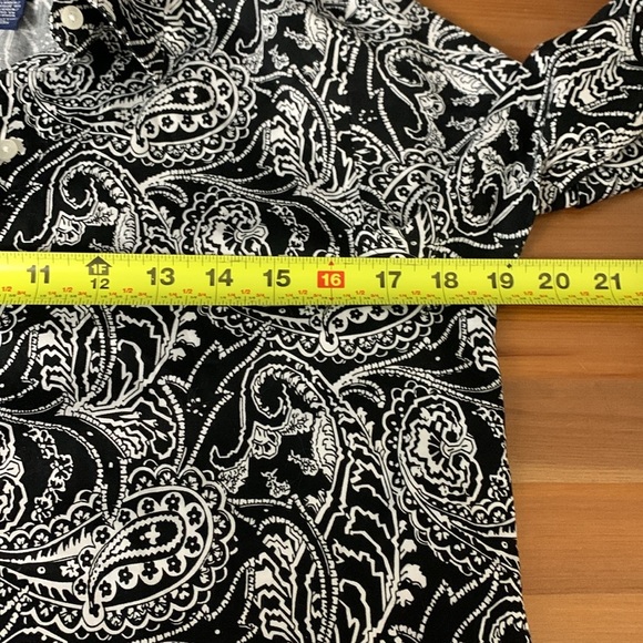 Chaps Petite NWOT Black & White, Long Sleeve, No Iron, Button Up Blouse - Picture 8 of 11
